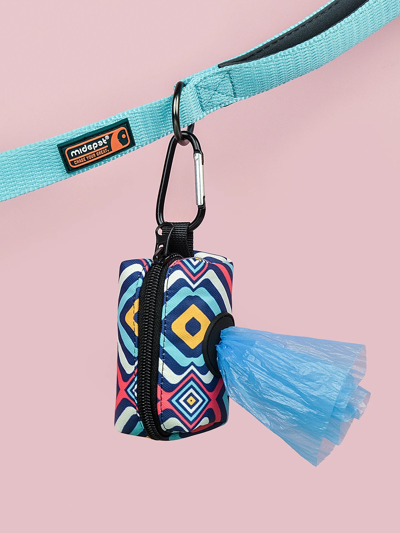 Cute Design Pet Poop Bag Holder Dispenser Without Poop Bag And Leashes Can Attached With Any Dog Leashes For Valentine's Day