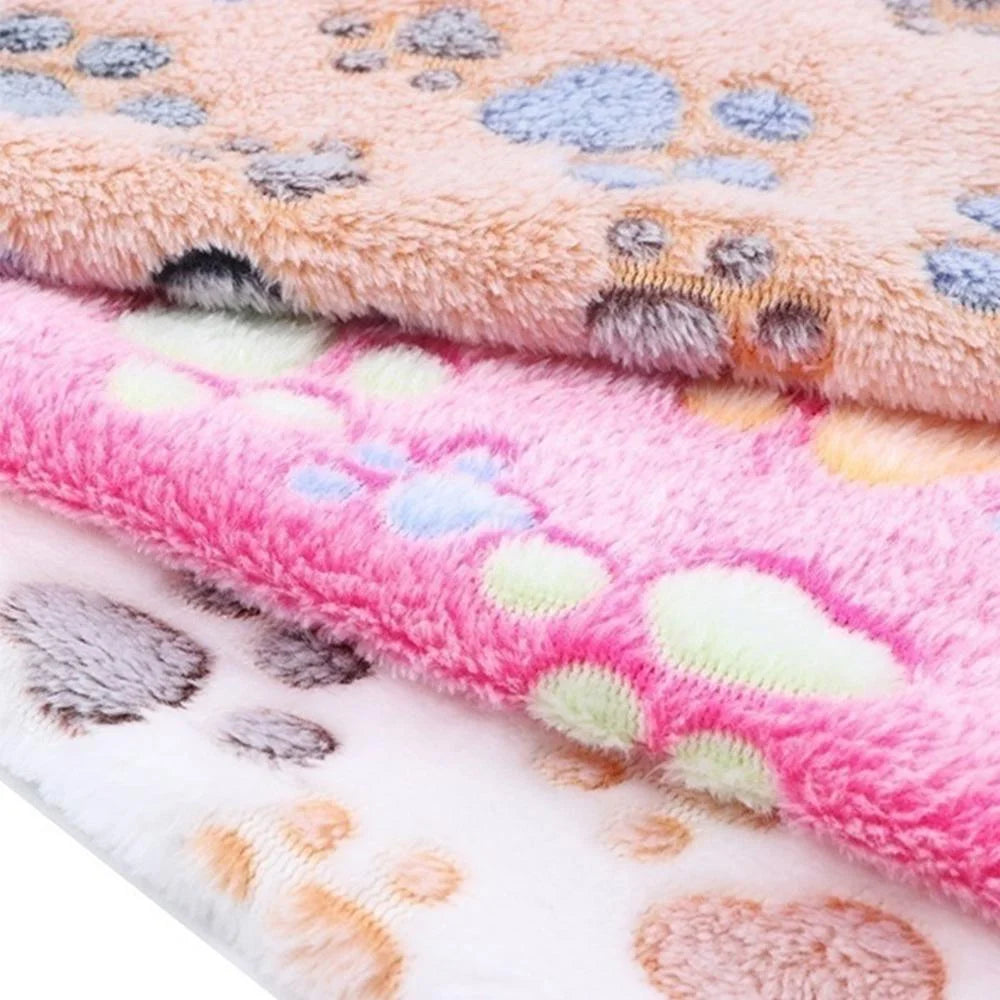 Soft Fluffy High Quality Pet Blanket Cute Cartoon Pattern Pet Mat Warm and Comfortable Blanket for Cat Dogs